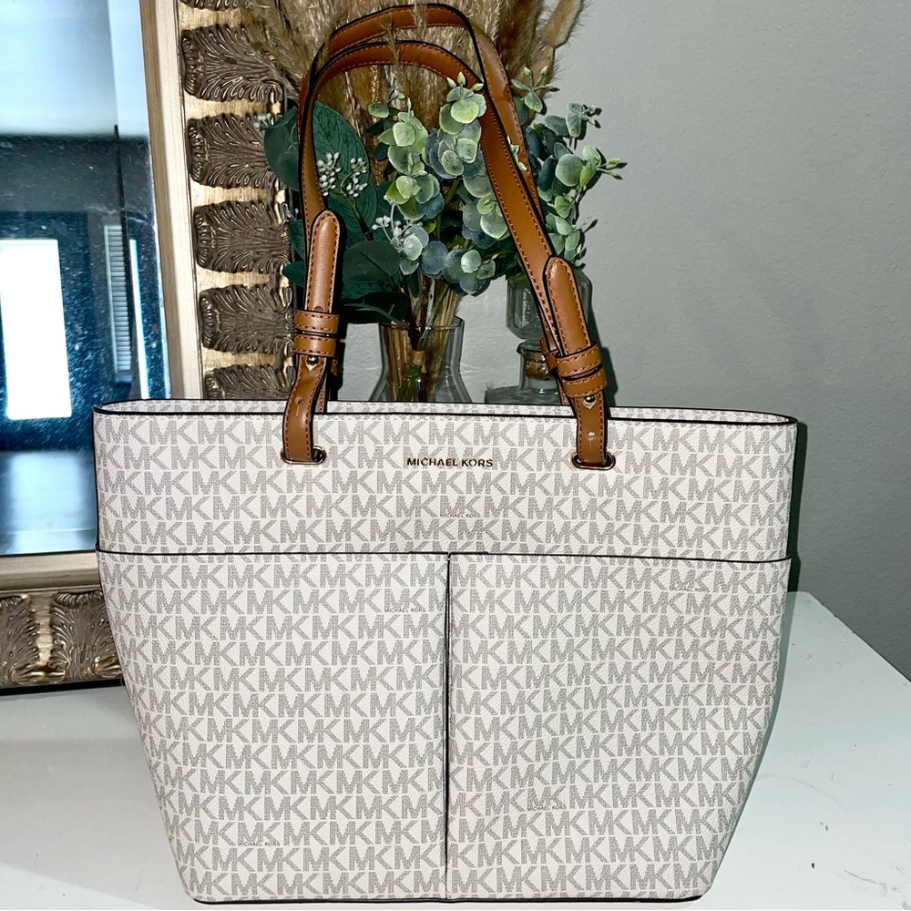 Micheal Kors Tote